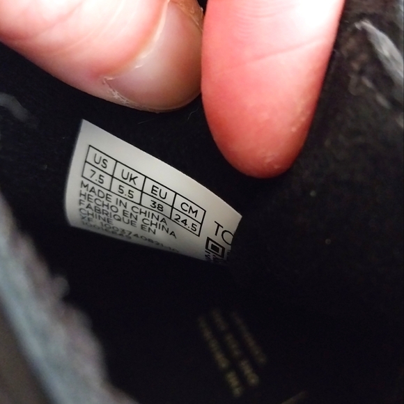 NWT Toms Raven Boots - Picture 6 of 9